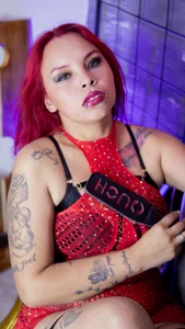 Alana_Roth Public টি ছবি