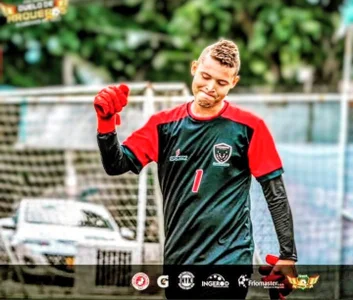 sven_fox723 let's Play 🥅💝💝 Gambar 2