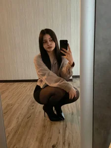 MarianneAuvil i'm for u Foto 5