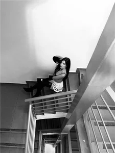 BellaCarteer_ Moody black and white sensual 💋🤍 Εικόνα 2