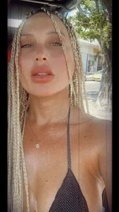 Lizz_Tayler Honey Pic 3