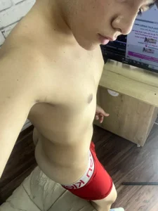 TheSweetKenny's in my gamer room Sex Photo 3