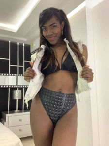 Alma_Stevenson Selfie Pic 2