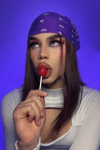 LucyGiraldo Let me suck that lollipop🍭 Billede 3