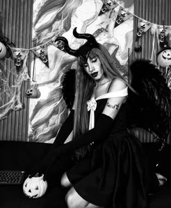 Aithana_queenのangel or demonの 6枚の写真