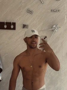 Public de Colstorw_  6 photos