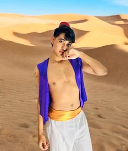 Dark_hairy_ Halloween 2025 (ALADIN) 사진