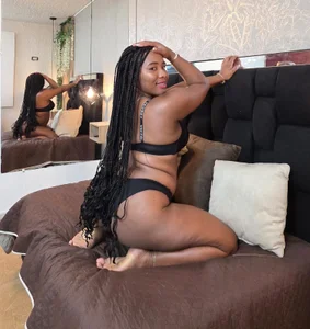 olivia_collin1 Olivia ❤️‍🔥 Immagine  5