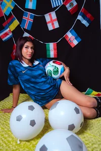 DanikaSerov Mundial รูป  8