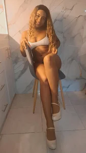 emii_brown a little of me Immagine  6