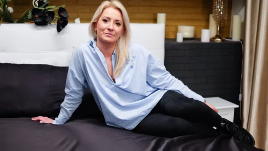 LuckySara Sara Pic 3