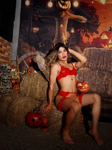 CloeRodriguez: HALLOWEEN ( фото)