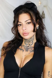Mina92- Public Foto