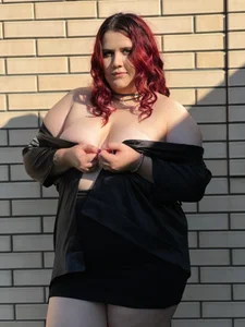 black outfit, teasing looks 💞 od KarinaDelicious  6 snímek