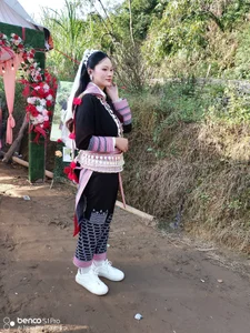 Gummiesu のエロティックXXX写真 1