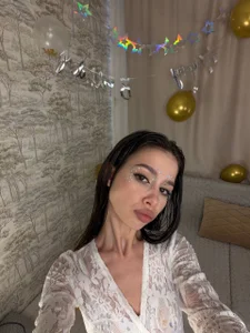 My room, my rules, my birthday de AnabelHun  Imagens