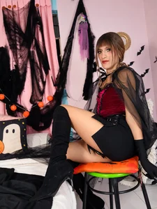 valerybellotty Halloween Pic 3