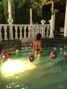 MiaStarr01 Public Pic 4