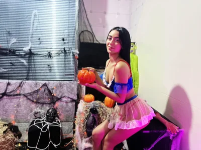 HinamiLennox happy halloween 🎃💀🎀 Billede 2