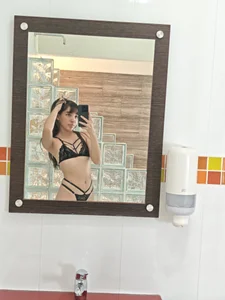 Hi, I'm Ashly❤️ de Ashly_pinkxx  2 photos