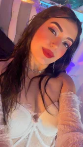 IsaDiiaz ur beauty girl Pic 3