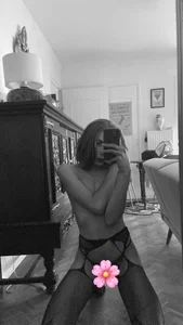 Samia31 Public Foto 5