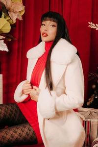 evamoretti Christmas 2024 Pic 3