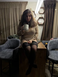 Mia_Brackenridge26 body is warm Pic 5