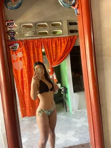 Public de Ariana_Roussee Foto 4