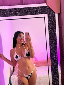 IbbieeBennett_1 Sexy cow 🖤🤍 Pic 3