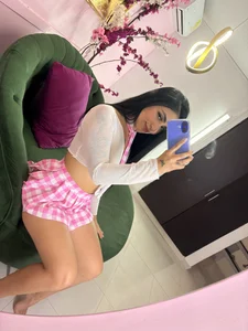 Emily_Cuteee HOLA 😈 Pic