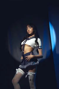 Zoe_Evaanss_ Sailor in the Shadows Foto 4