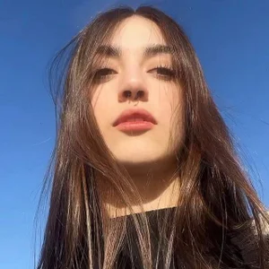 RubyRobertsy Public Pic 2