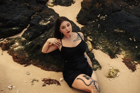 black silk and the sea🌊💧 de _Tessa_May_  9 Imagens