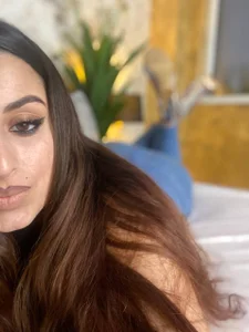 Charming & fierce od VallerieJones  4 snímek