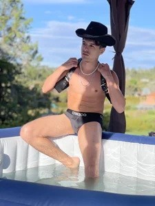 leonal_oconer POOL DAY รูป  3