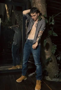 Dylanwhite23_ CASUAL GUY Pic 3