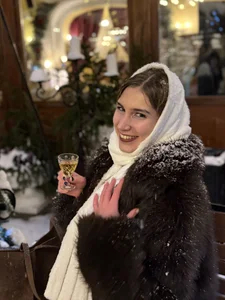 JaneBevy Public Pic 6