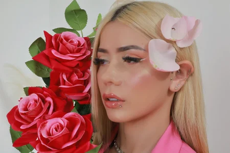 HannaConnor_ Garden of Intimacy 🌷 Foto 8