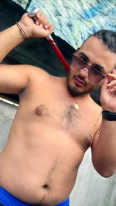 Public de Robert_Pool  6 Imagens