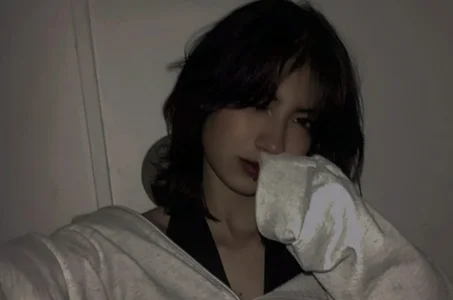 LilithCorpse_ Body Language 👄 圖片