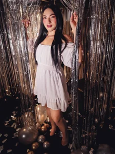 TomLondon_ Happy new year 2025 💥✨💄🎉❤💘 Hình 5