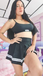 amarantha__milk2のEnjoy my mini-skirt🥵の 5枚の写真