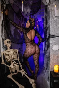 AuroraEvanss That look that invites you to sin 😈💋 Pic 6