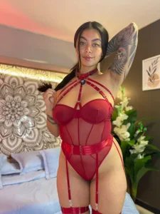 🔥 de Miaa_Saenz2  2 Imagens