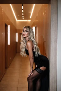 XBarbieBabeXのit's so lonely without you in the hotel....の枚の写真