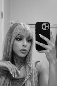 Arianna_t HELLO Foto