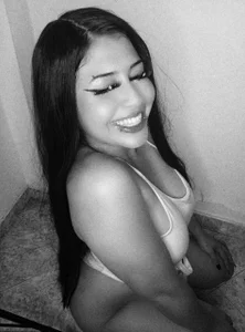 Bombon_Cambell Public Pic 3