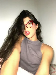 iconic sensual girl de ScarlettStonne  8 photos