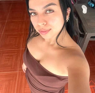 Cloe_Carson kullanıcısının Public albümü -  5 fotoğraf